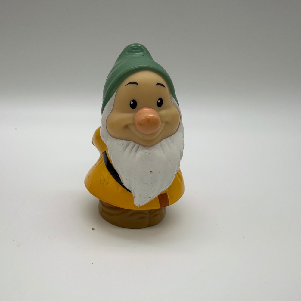 Fisher Price Little People Disney Snow White Seven Dwarfs Happy Figure Toy